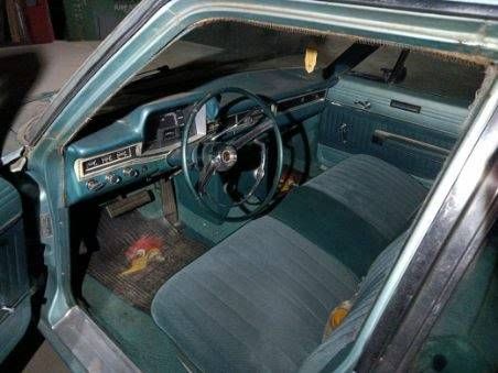 Plymouth-Fury-iii-1966-Blue-11