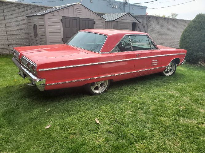 Plymouth-Fury-iii-1966-Red