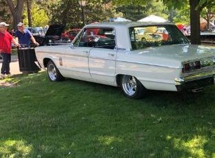 Plymouth-Fury-iii-1966-White-1