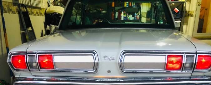 Plymouth-Fury-iii-1966-White-3