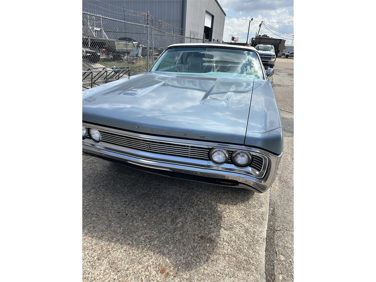 Plymouth-Fury-iii-1970-Blue-White-2