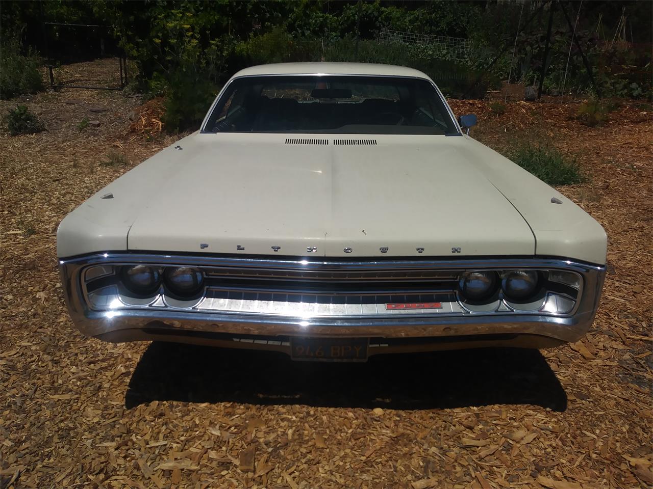 Plymouth-Fury-iii-1971-baige-brown-2
