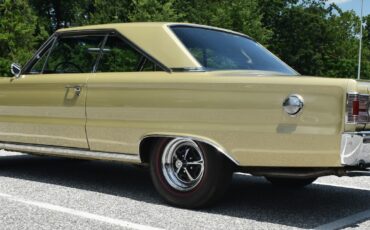 Plymouth-GTX-1967-Coupe-4