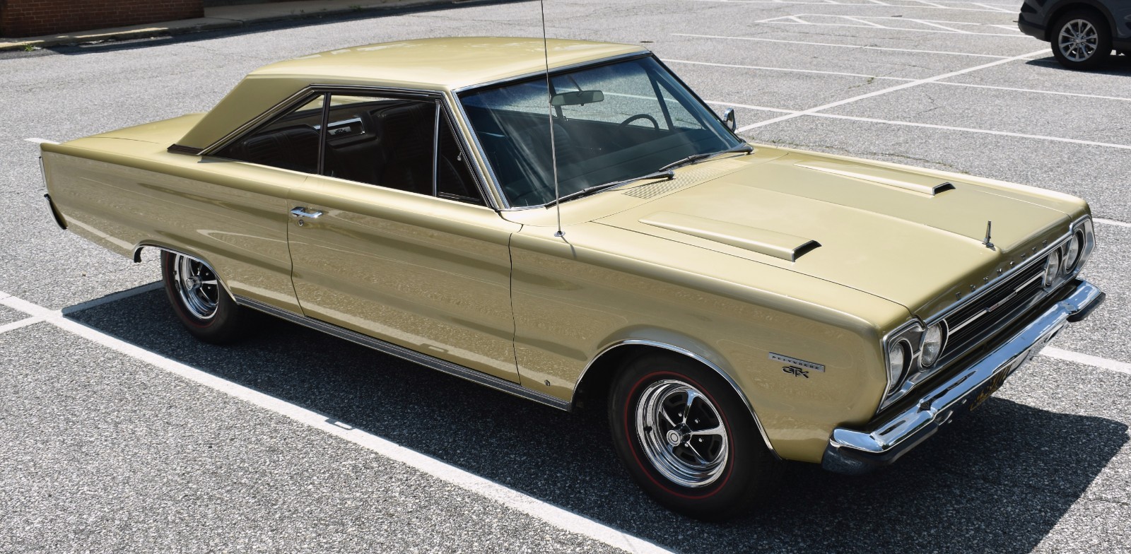 Plymouth-GTX-1967-Coupe-9