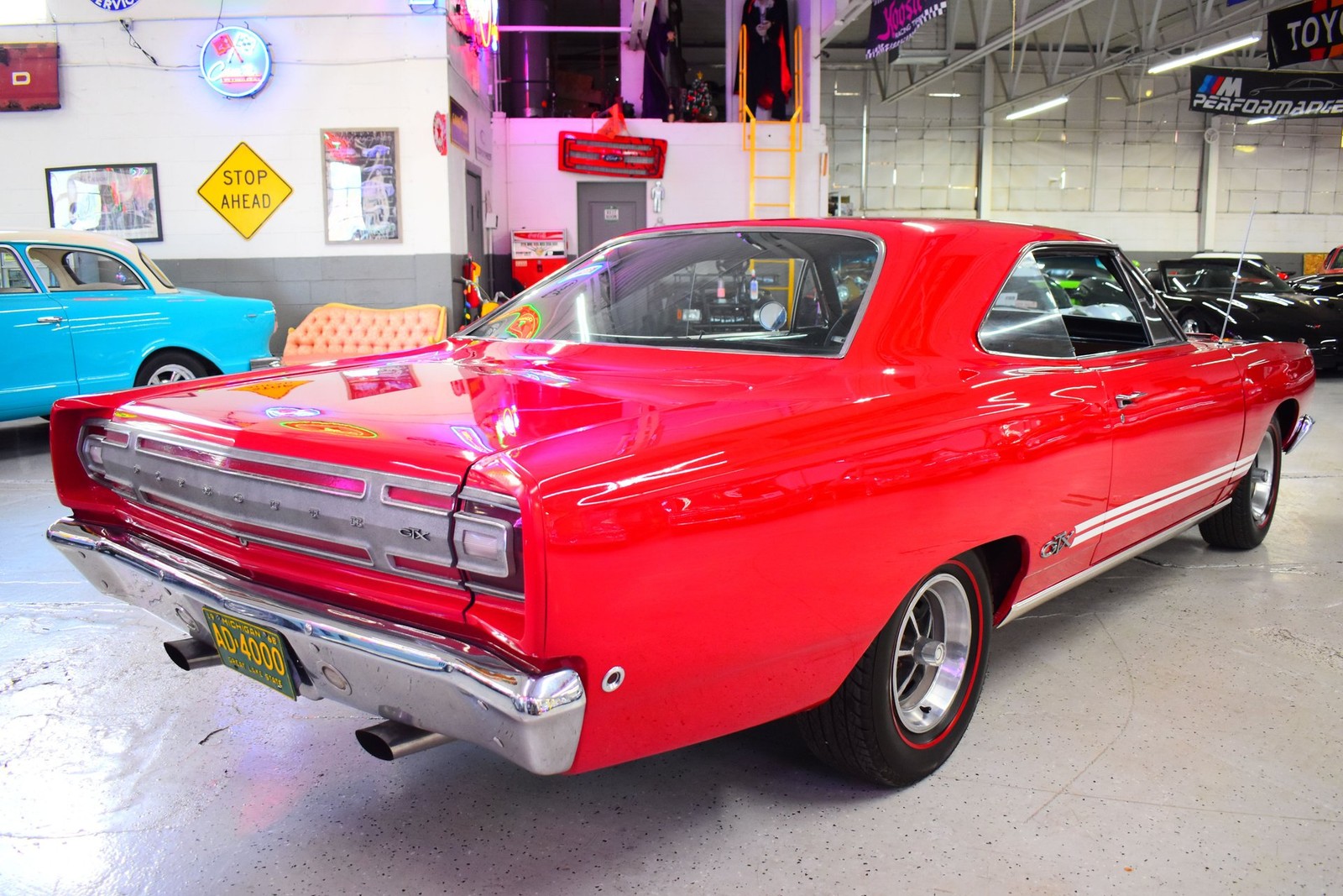 Plymouth-GTX-1968-10