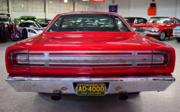 Plymouth-GTX-1968-13