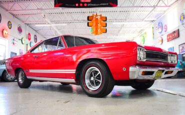 Plymouth-GTX-1968-2