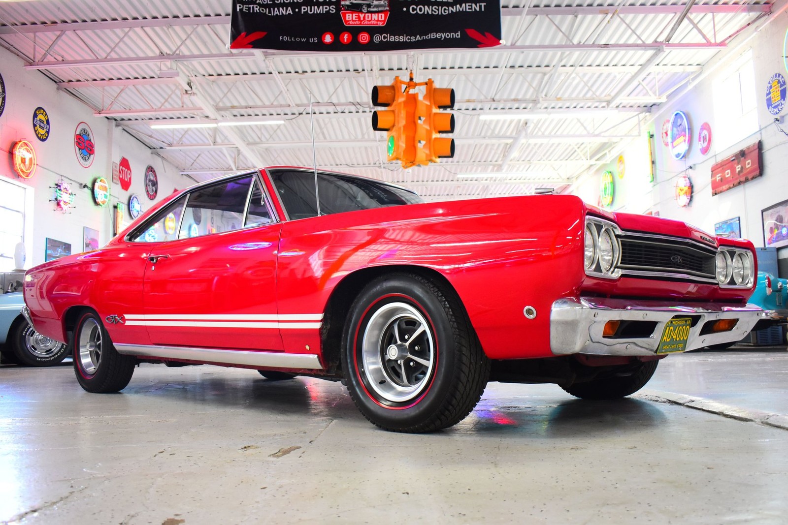 Plymouth-GTX-1968-2