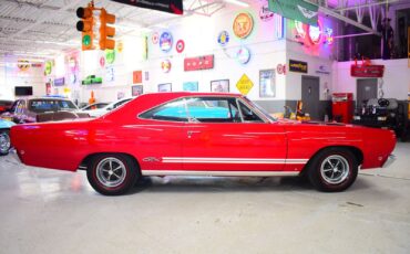 Plymouth-GTX-1968-3
