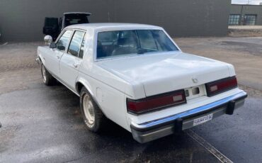 Plymouth-Gran-fury-1989-10