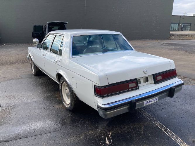 Plymouth-Gran-fury-1989-10