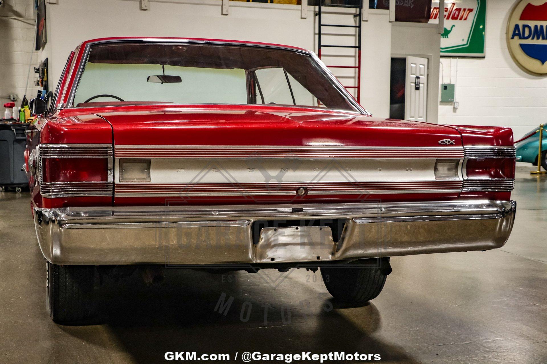 Plymouth-Gtx-1967-Bright-Red-Red-48