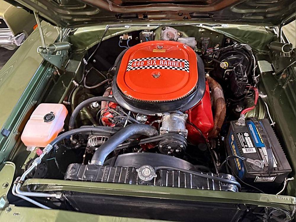Plymouth-Gtx-1970-green-14