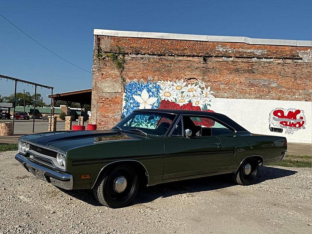 Plymouth-Gtx-1970-green-23