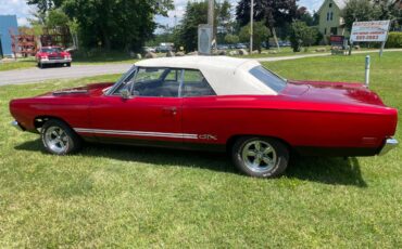 Plymouth-Gtx-440-convertible-1969-red-2