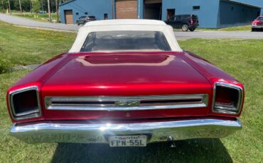 Plymouth-Gtx-440-convertible-1969-red-4