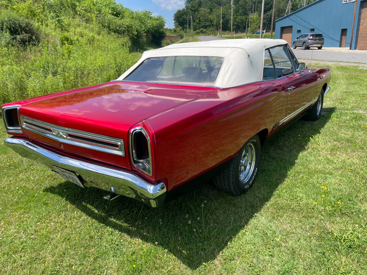 Plymouth-Gtx-440-convertible-1969-red-5