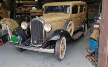 Plymouth-Other-1932-Tan-Beige-18