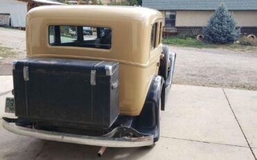 Plymouth-Other-1932-Tan-Beige-6