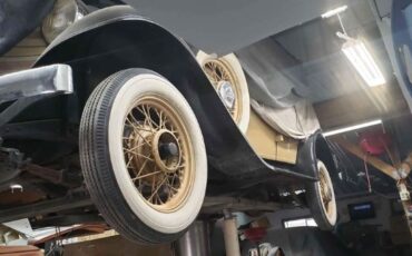 Plymouth-Other-1932-Tan-Beige-8
