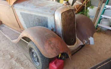 Plymouth-Other-1933-Brown-Brown-8