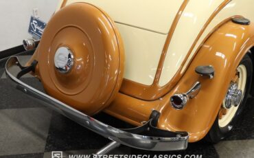 Plymouth-Other-1933-Buttercream-Yellow-Gold-Brown-28