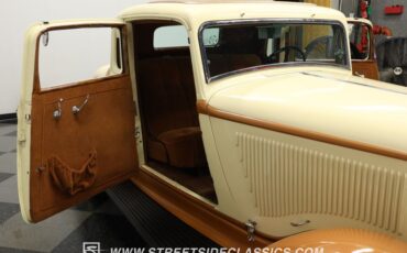 Plymouth-Other-1933-Buttercream-Yellow-Gold-Brown-3