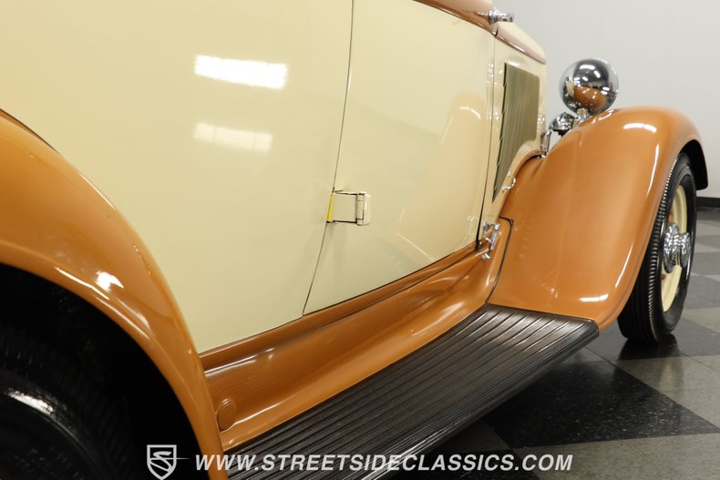 Plymouth-Other-1933-Buttercream-Yellow-Gold-Brown-30