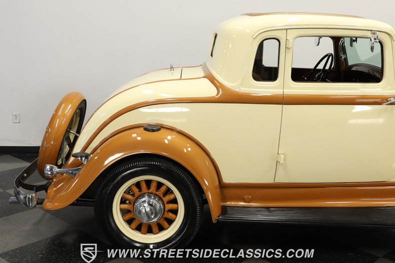 Plymouth-Other-1933-Buttercream-Yellow-Gold-Brown-31