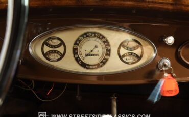 Plymouth-Other-1933-Buttercream-Yellow-Gold-Brown-40
