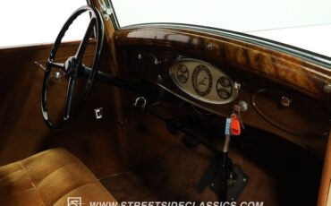 Plymouth-Other-1933-Buttercream-Yellow-Gold-Brown-47