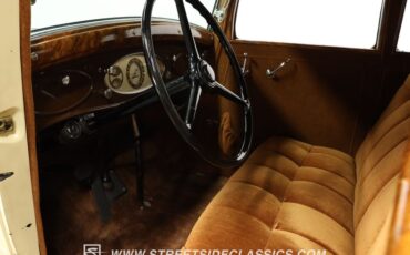 Plymouth-Other-1933-Buttercream-Yellow-Gold-Brown-8