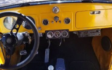 Plymouth-Other-1937-Yellow-11