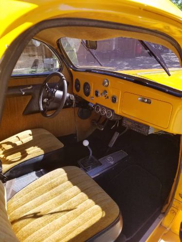 Plymouth-Other-1937-Yellow-16