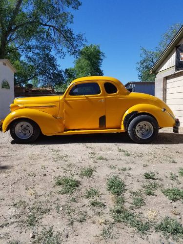 Plymouth-Other-1937-Yellow-20