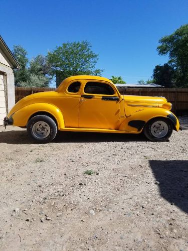 Plymouth-Other-1937-Yellow-3
