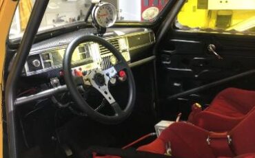 Plymouth-P15-1948-Yellow-4