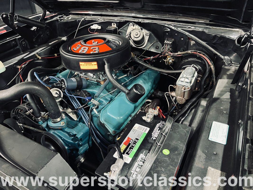 Plymouth-Road-Runner-1968-Coupe-12