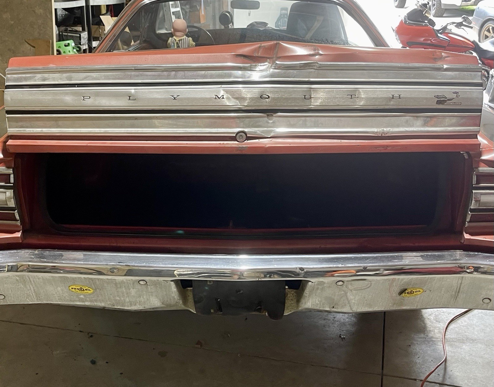 Plymouth-Road-Runner-1968-Coupe-18
