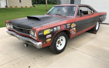 Plymouth-Road-Runner-1968-Coupe-39