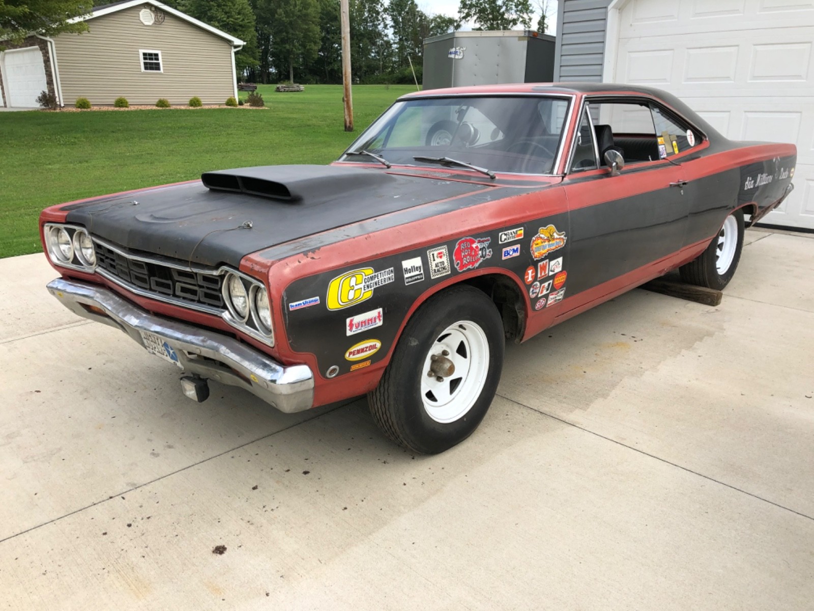 Plymouth-Road-Runner-1968-Coupe-39