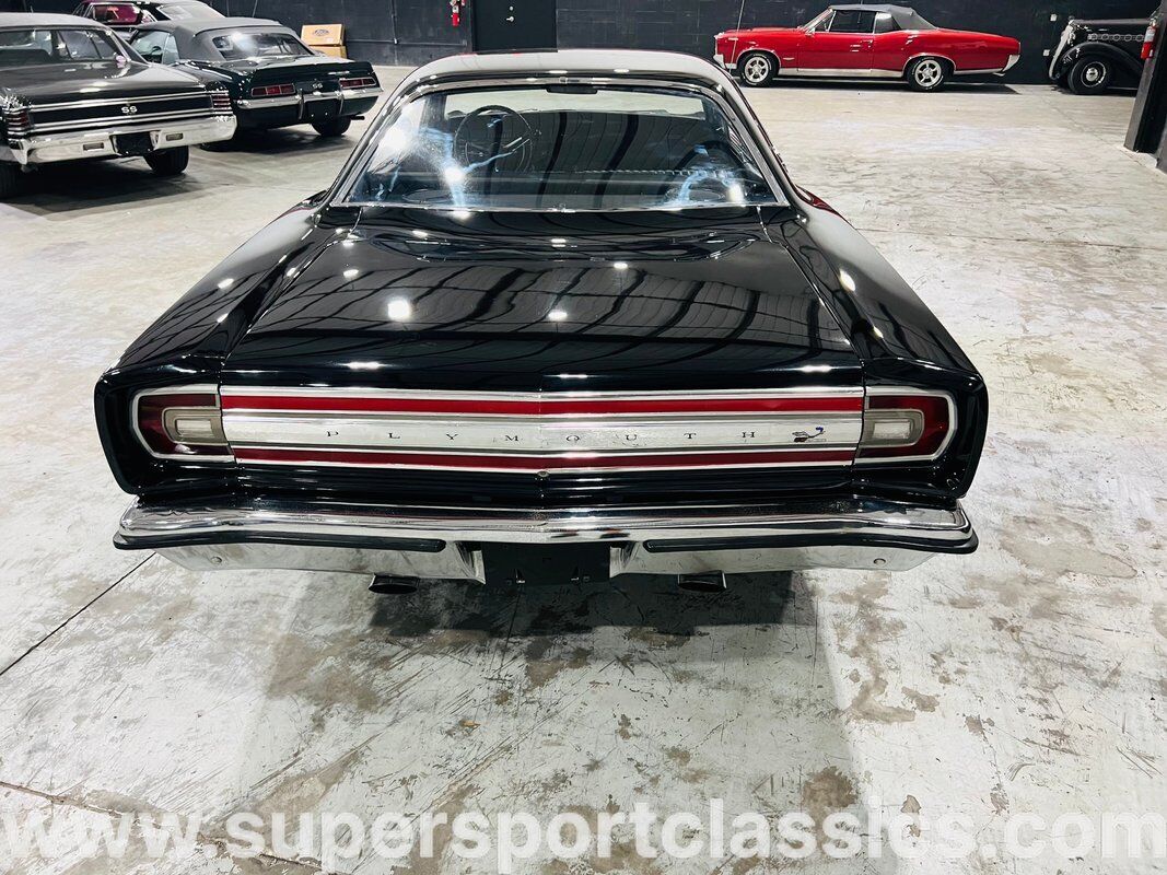 Plymouth-Road-Runner-1968-Coupe-5