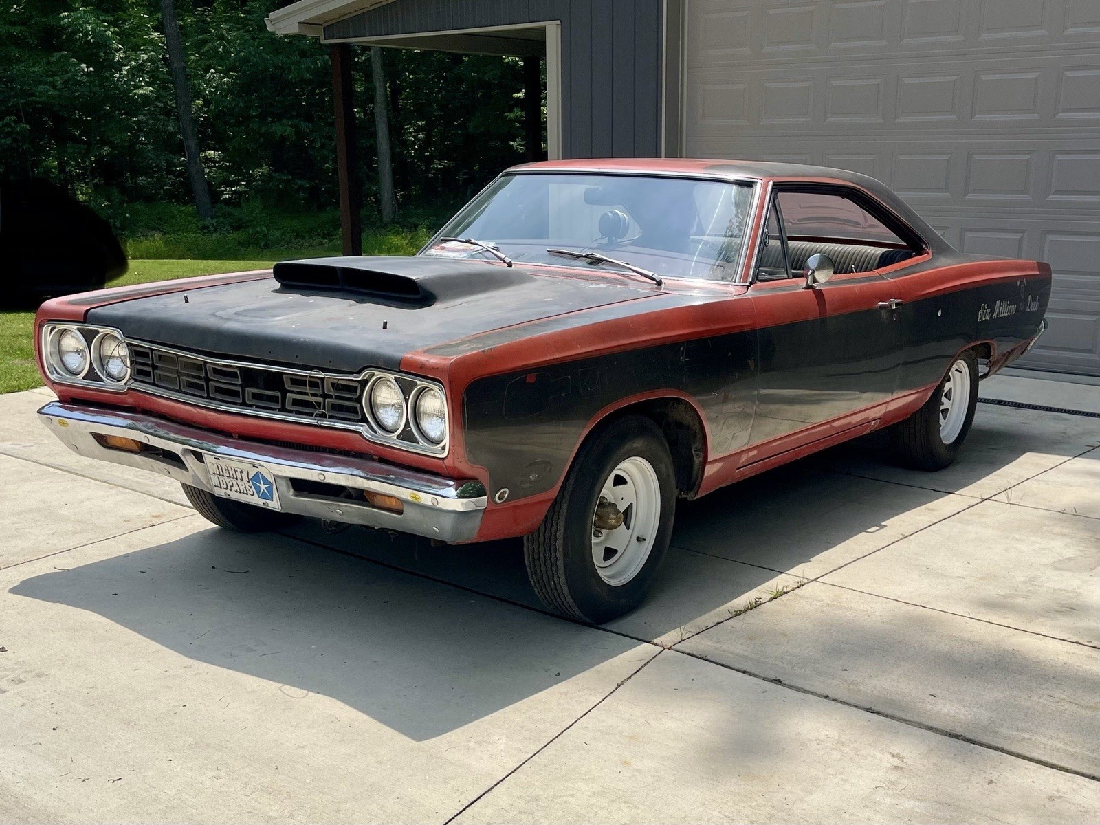Plymouth-Road-Runner-1968-Coupe
