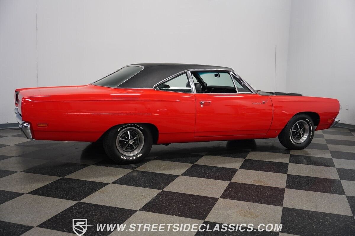 Plymouth-Road-Runner-1969-Hardtop-15