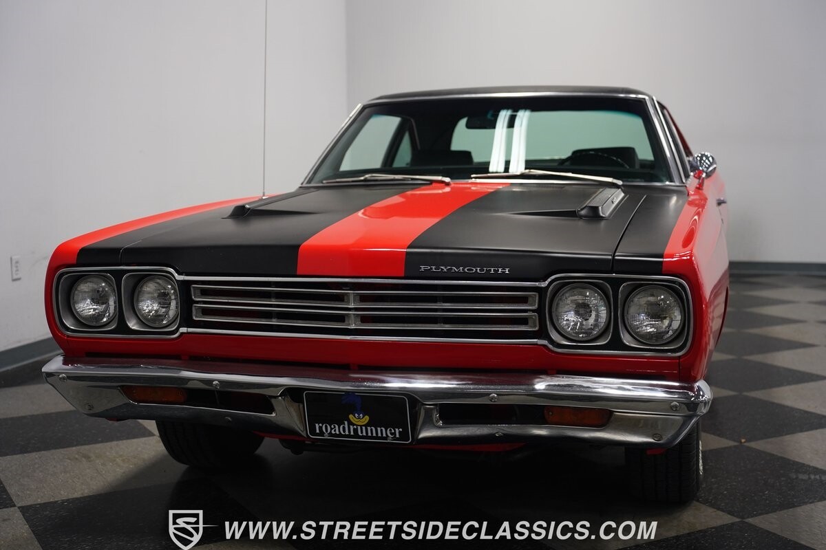 Plymouth-Road-Runner-1969-Hardtop-22