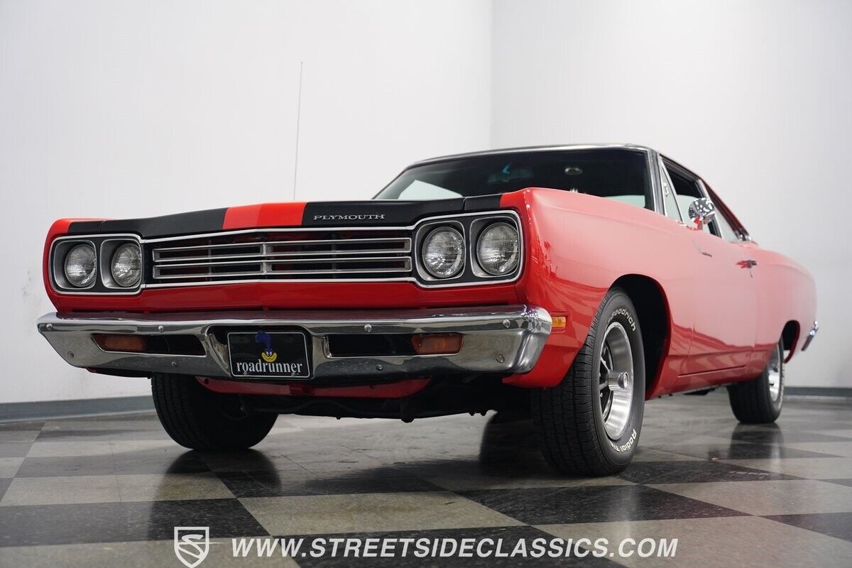 Plymouth-Road-Runner-1969-Hardtop-24