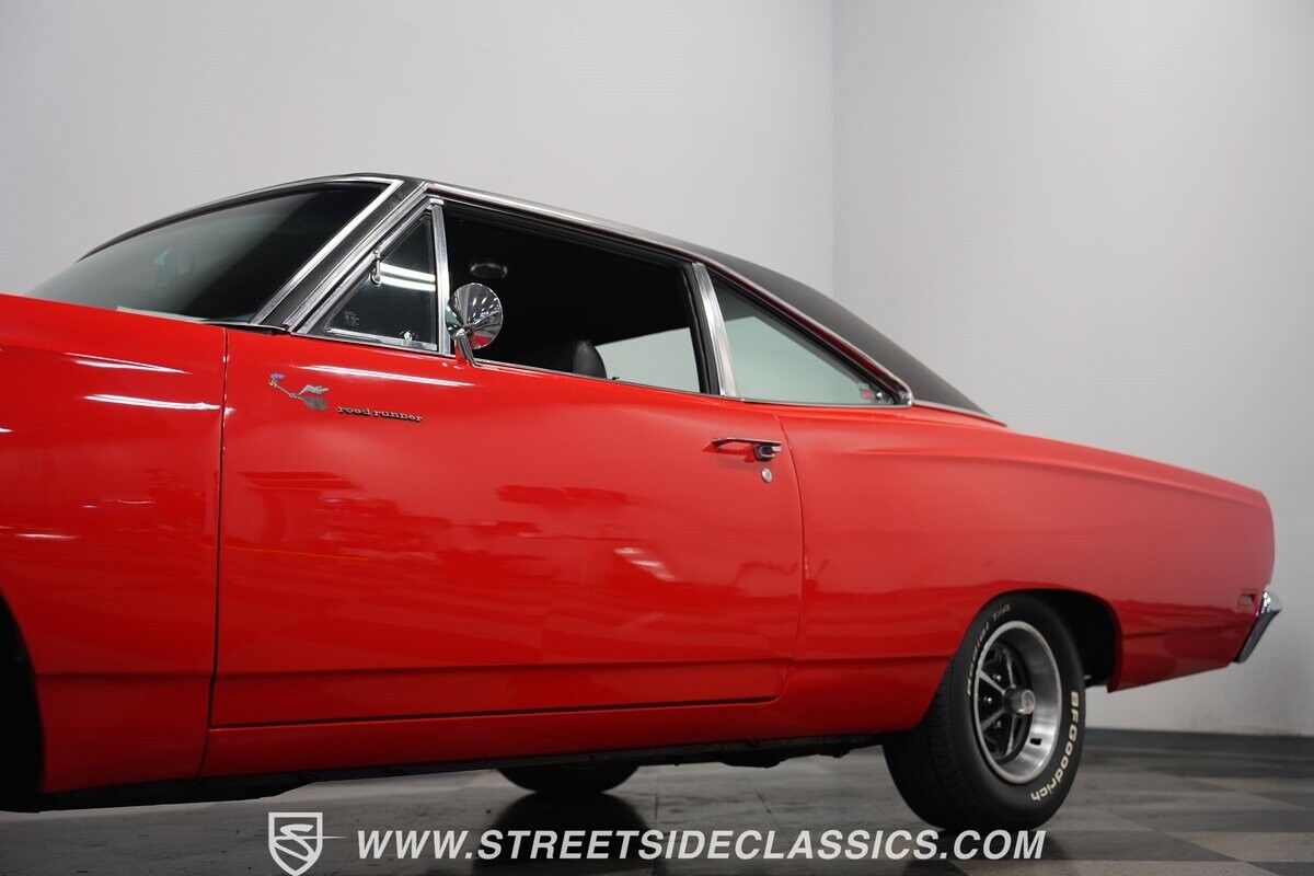 Plymouth-Road-Runner-1969-Hardtop-25