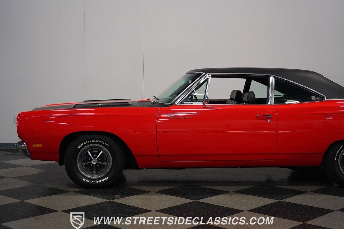 Plymouth-Road-Runner-1969-Hardtop-26