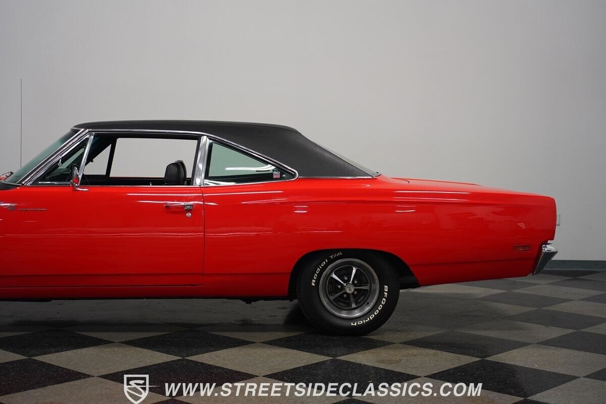 Plymouth-Road-Runner-1969-Hardtop-27