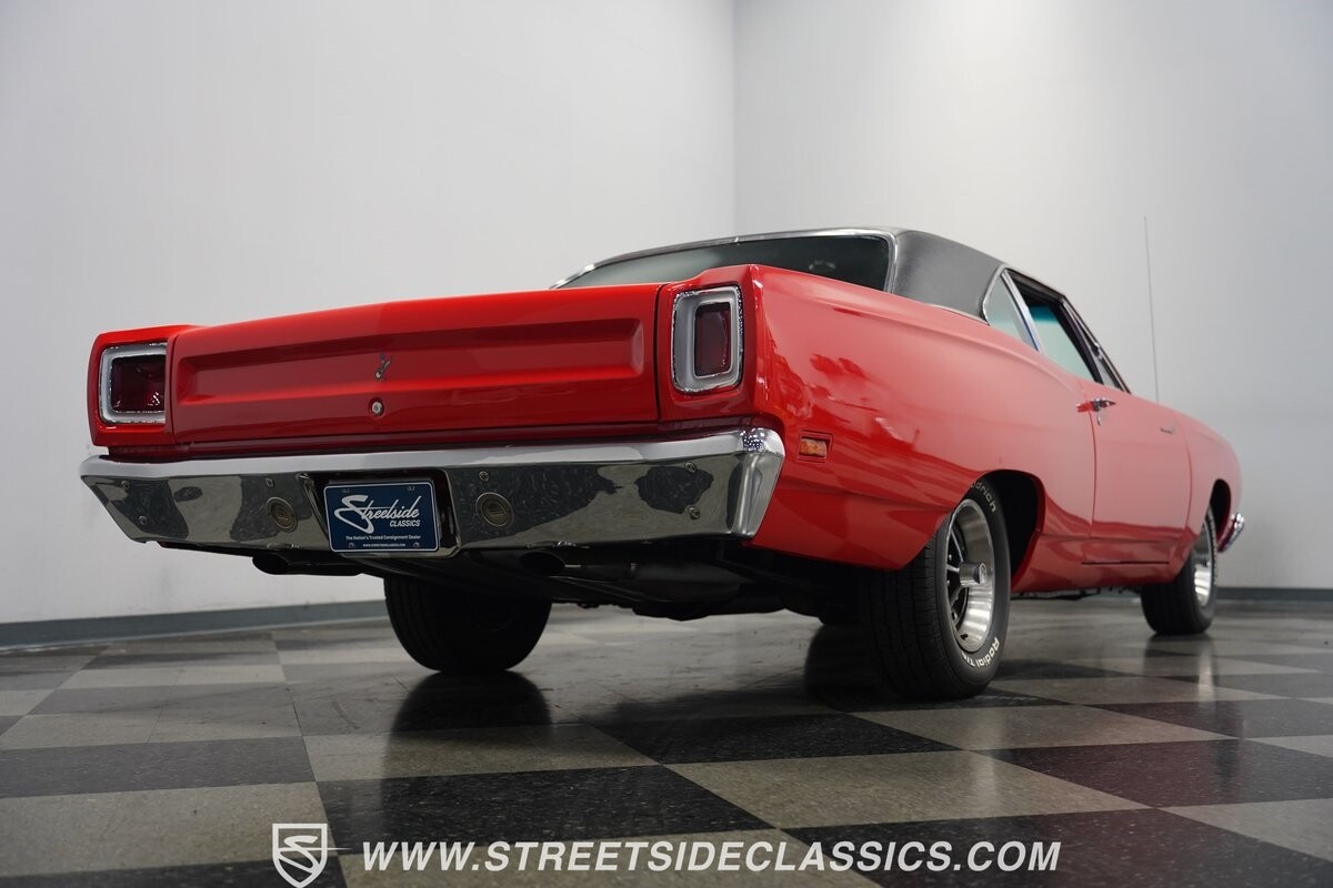 Plymouth-Road-Runner-1969-Hardtop-31